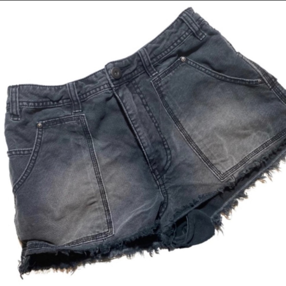 FREE PEOPLE Washed Black Get Far Cut Off Shorts Size 4 Micro - Picture 2 of 8